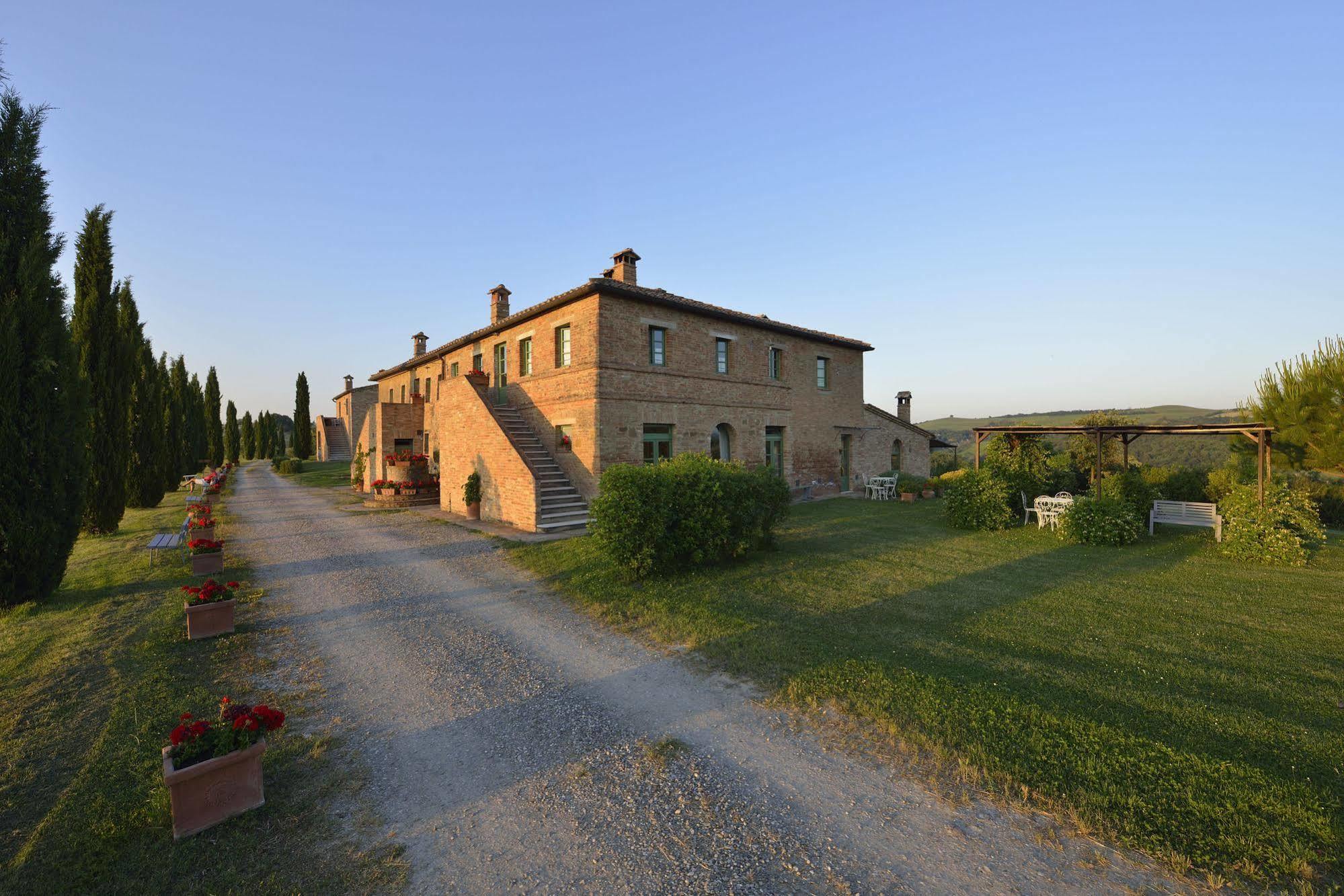 Gasthaus Podere Salicotto Buonconvento Exterior foto